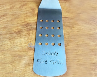 Personalized Engrave Spatula,8"x3" Perforated Blade Turner w/Rd Blade,14-3/4" Overall,Restaurant Grade (Free Engraved-Your Own Message/Logo)