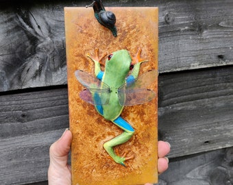 Flying frog, tile