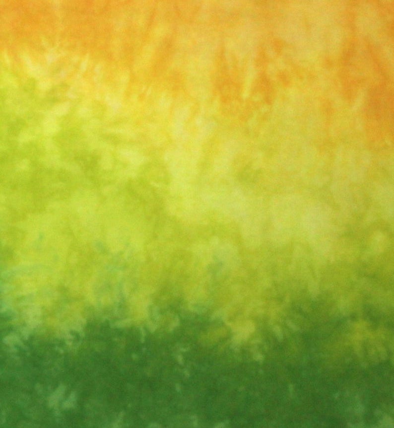 Yellow and green gradient of quilting cotton, fabric moves from bright yellow through lime to bright green FQ (18x21)