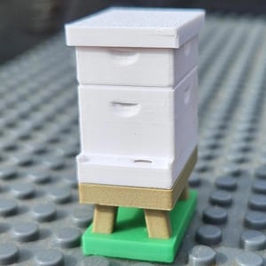 Mini colmena Langstroth / Compatible con Lego / 2 colmenas + soportes / Expositor de minifiguras de apicultor / Impresión 3D