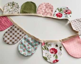 Floral Summer Scallop Bunting