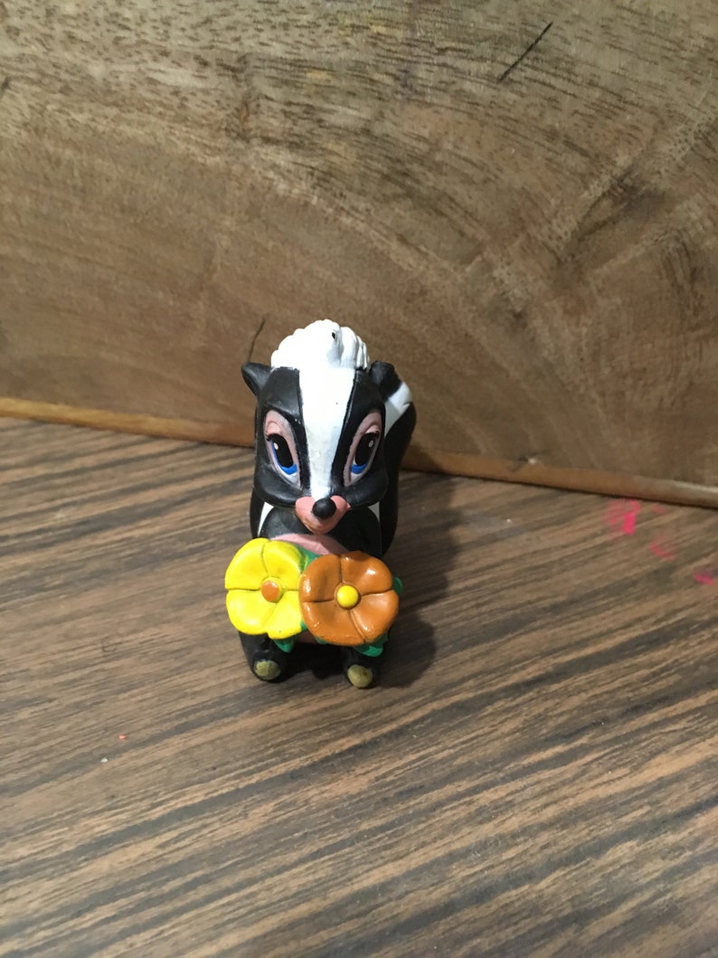 Disney Nostalgia figure FLOWER the Skunk PVC Cake Topper Rare Vintage Toy Vintage Disney Bambi Super Cute lot 2