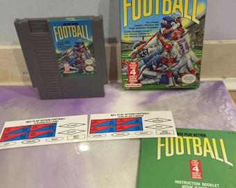 Gra piłkarska Vintage Play Action na konsolę NES Nintendo w 100% kompletna w oryginalnym pudełku - rzadka, zabawna gra piłkarska Vintage