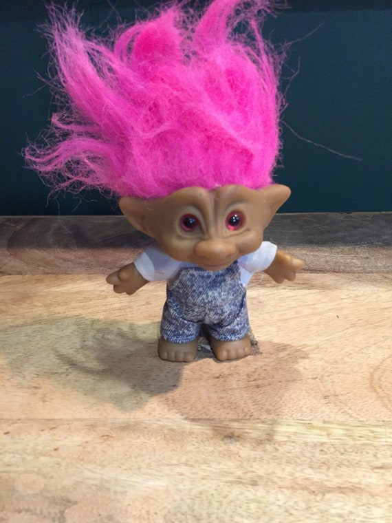 troll toy pink hair