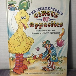 Vintage Kids The Sesame Street Book, &quot;Circus of Opposites&quot; 1980&#39;s Golden Book, Jim Henson&#39;s Muppets, Vintage Book