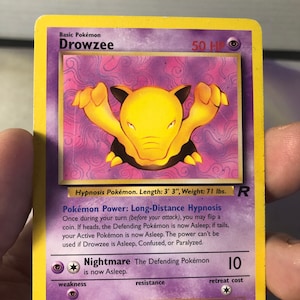 Vintage Pokemon Trading Card Game 1999 Drowsee 54/82 / Team Rocket Returns / Raro NON-HOLO / Pokemon WOTC - Usato Giocato con