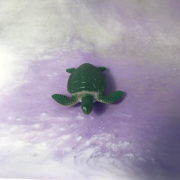 Vintage Made In China 1990's  Green SEA TURTLE  - Vintage Marine Life PVC Figure - Cake Topper Toy
