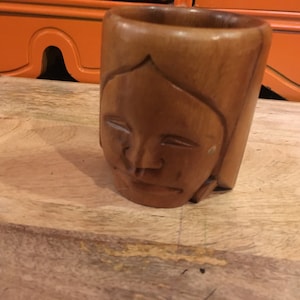 Vintage Holzkaffeetasse in Form einer amerikanischen Ureinwohner - seltene handgeschnitzte Holztasse!