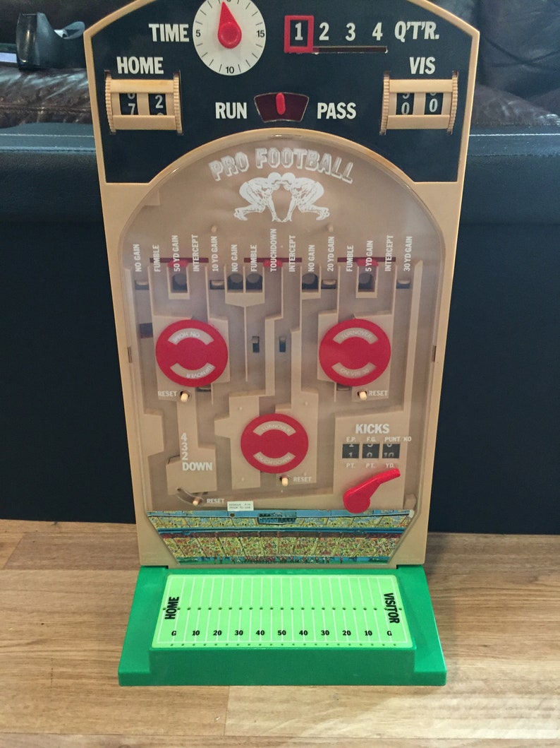 vintage-durham-s-pro-football-upright-pinball-game-toy-awesome