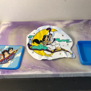 Vintage 1990&#39;s Disney Aladdin Inflatable  Burger King Meal Toy - Aladdin and Jasmine  - with box -