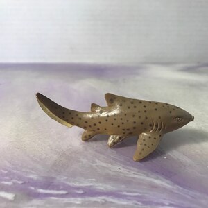 Vintage Made In China K&M Intl  1990&#39;s   ZEBRA Shark  - Vintage Marine Life PVC Figure - Cake Topper Toy