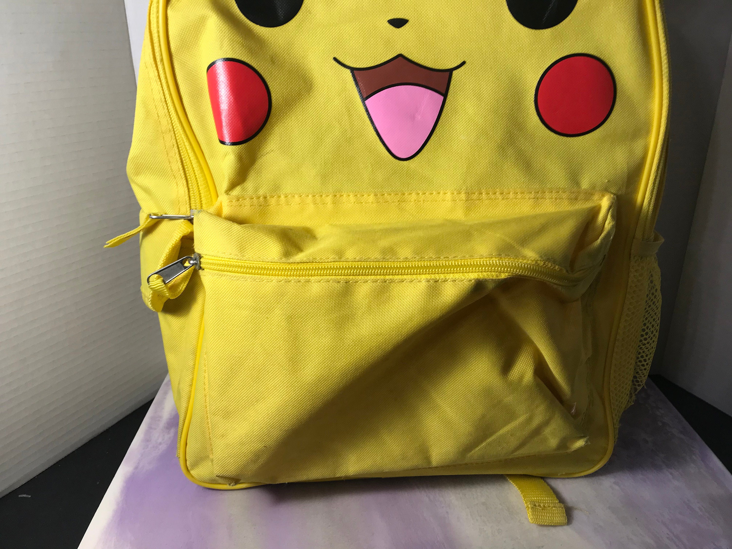 Comprar Mochila Pokémon Peluche Pikachu OFICIAL Pokémon mejor precio