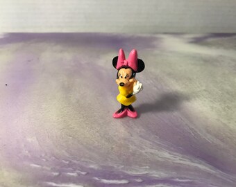 Vintage Disney Minnie Mouse 2" 2 inch PVC Figure Toy/Cake Topper - Mickey Mouse!