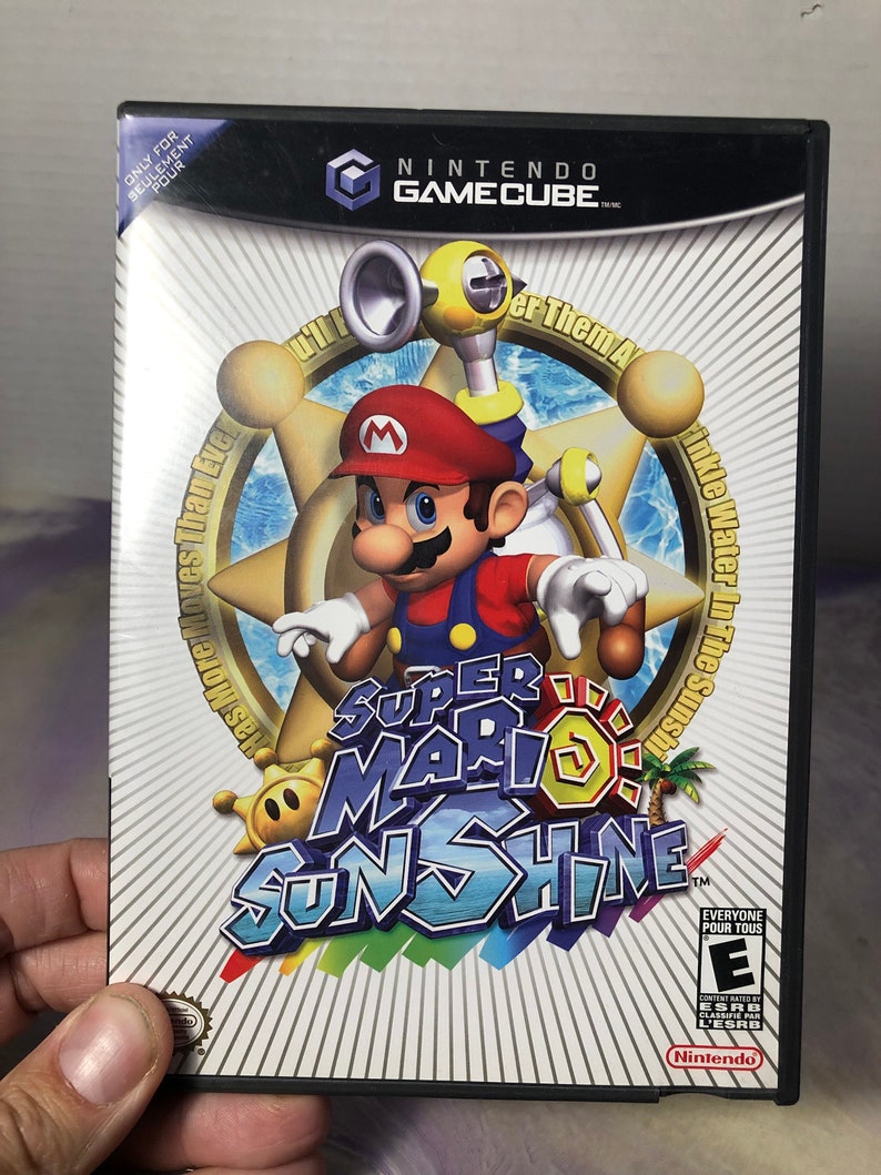 Vintage Nintendo Gamecube SUPER MARIO SUNSHINE Video Game Complete with Manual and Case Great Shape image 1