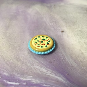 Vintage 90&#39;s Barbie Styled Accessory -  Pizza - Vintage Barbie / Doll House Nostalgia