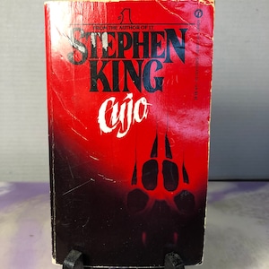 Stephen King CUJO- Softcover Novel - Signet Books - Vintage Stephen King Horror Novel