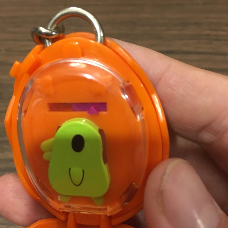 Vintage TAMAGOTCHI Mcdonalds Orange Keychain Keyring Toy 1997 Vintage Mcdonalds Happy Meal Toy