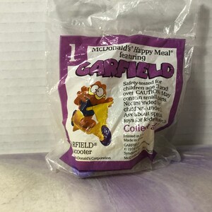 Vintage 1980&#39;s Garfield Scooter  PVC Figure Brand New Sealed! Nostalgia MCDONALD&#39;S Vintage Happy Meal Toy Rare Nostalgia