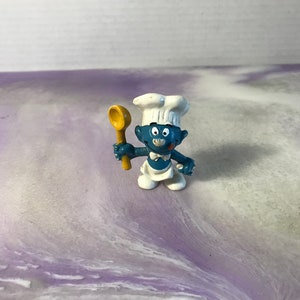 Vintage SMURFS Smurf with Spatula Figure PVC Cake Topper Rare Vintage Toy! Smurf Vintage figure!