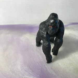 Figura in PVC a tema gorilla, realizzata in Cina, vintage anni &#39;90 / decorazione per torta - Gorilla