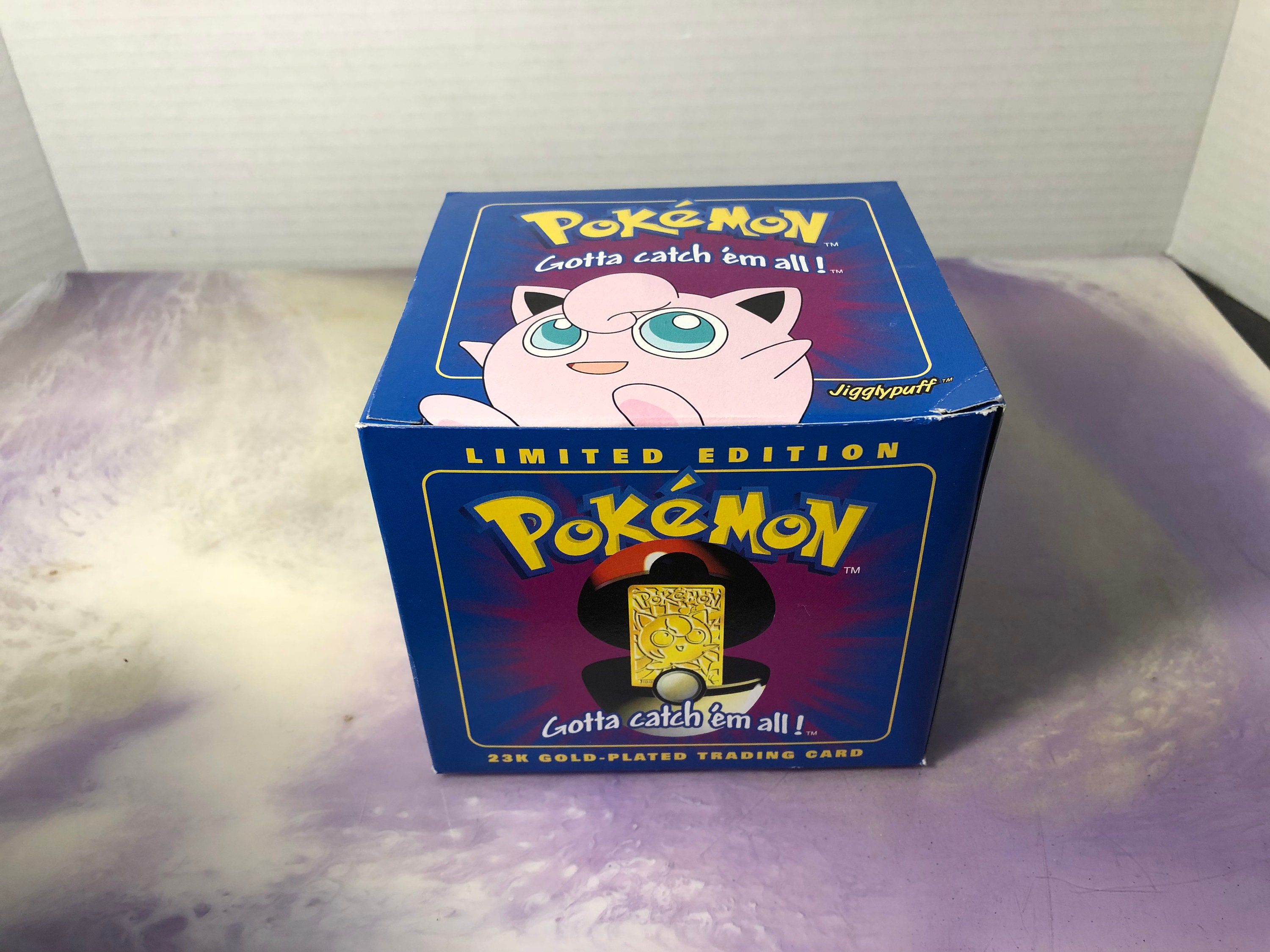 Carta coleccionable vintage de Pokémon de edición limitada bañada en oro de  23 quilates y Pokeball JIGGLYPUFF - NUEVA en caja - Etsy México, image size:3000x2250