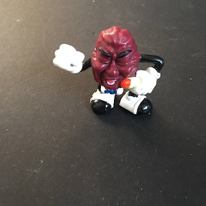Rare Vintage Nostalgia Calrab California Raisins Figure Lead Singer dance raisin PVC figure Applause