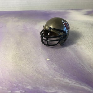 ヴィンテージ NFL ミニヘルメット自動販売機 おもちゃのヘルメット - タンパベイ・バッカニアーズ - 素晴らしい 1980 年代の NFL ヘルメット ノスタルジア ケーキトッパー