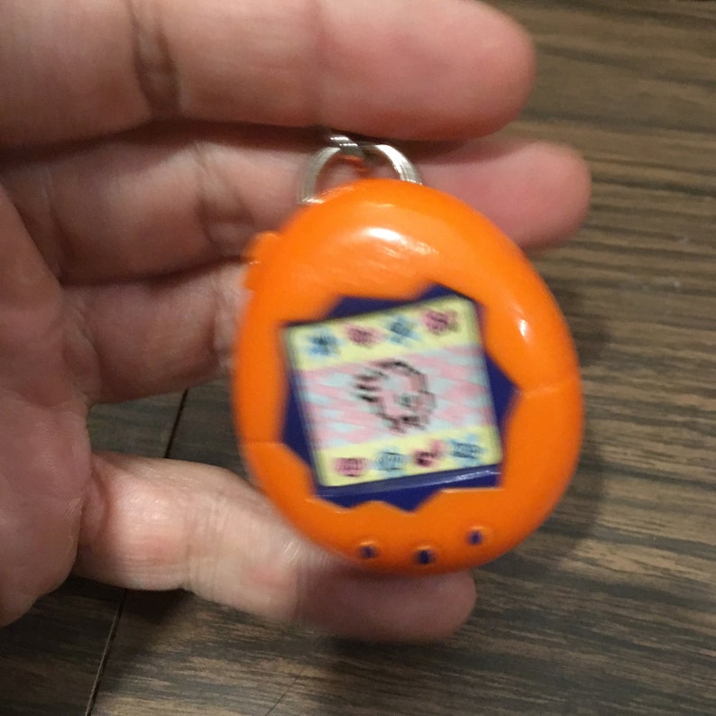 Vintage TAMAGOTCHI Mcdonalds Orange Keychain Keyring Toy 1997 Vintage Mcdonalds Happy Meal Toy