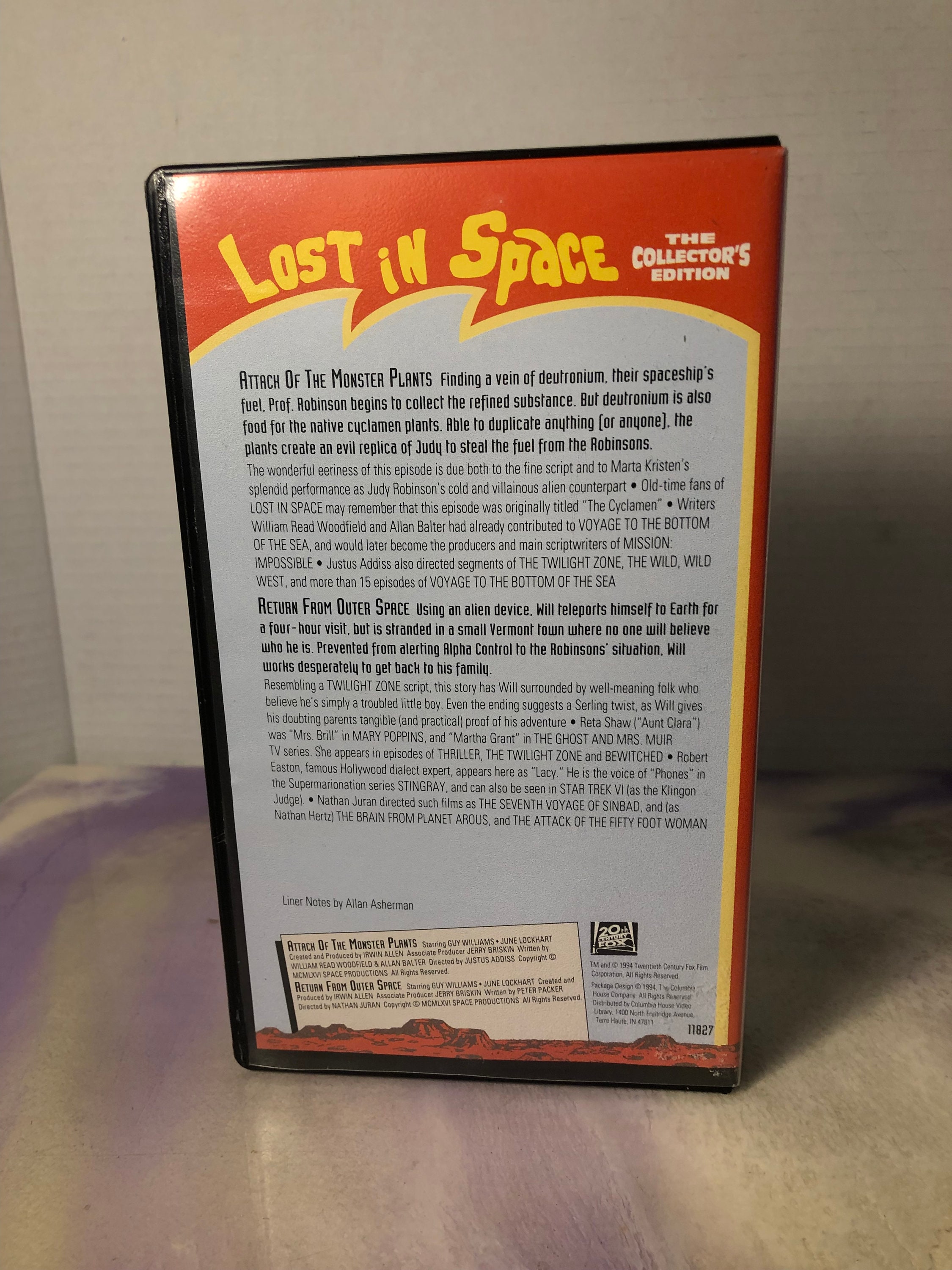 Vintage Lost in Space the Collectors Edition - VHS Tape - Attack