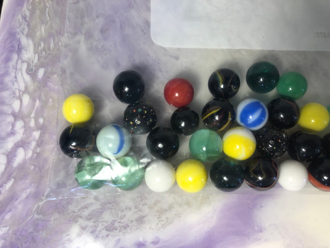 希少なビー玉の詰め合わせ - ヴィンテージスタイルのガラスビー玉30個