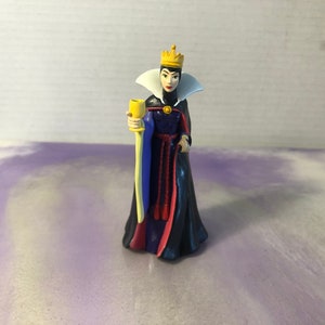 Vintage Disney EVIL QUEEN Snow White Figure PVC Cake Topper Rare Vintage Toy! Fun Vintage Toy!