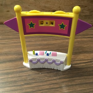 Vintage Polly Pocket Figure / Accessory - Scoreboard - Rare Vintage Polly Pocket Accessory
