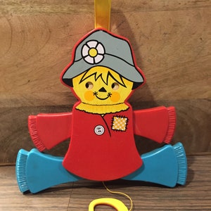 Vintage 1978 Fisher-Price Pull Toy 12" Scarecrow Crib Baby Toy 423 Quaker Oats - In Amazing Shape - Rare 70's Fisher Price Nostalgia