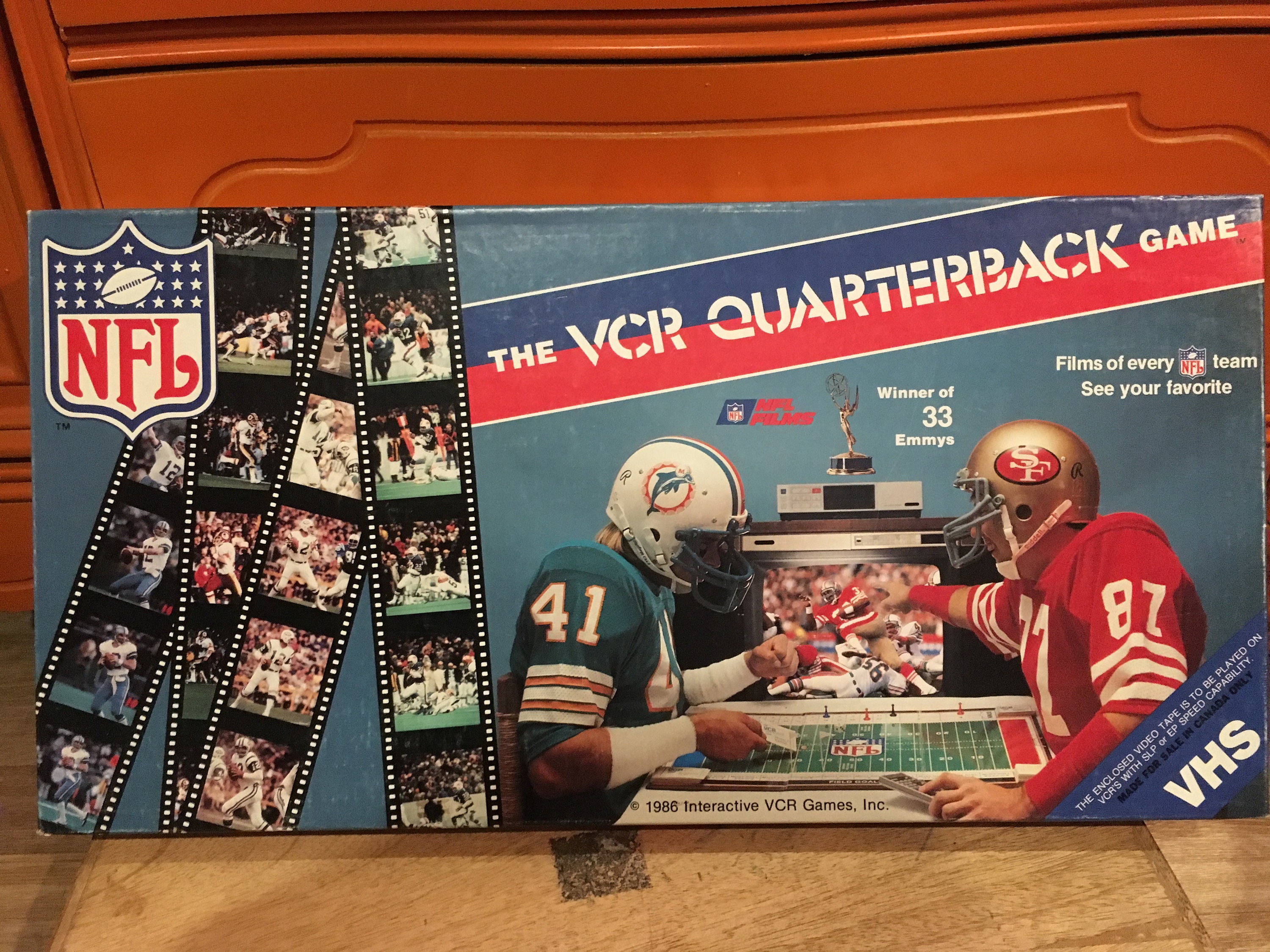 ビデオテクノロジー フットボールゲーム(1986年製) Vintage 1986 VCR Quarterback NFL Interactive VHS Football