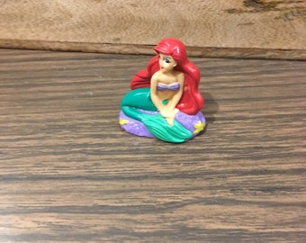 Vintage Disney Ariel Mermaid Figure 2 inch PVC Cake Topper Rare Vintage Toy! Fun Vintage Toy!