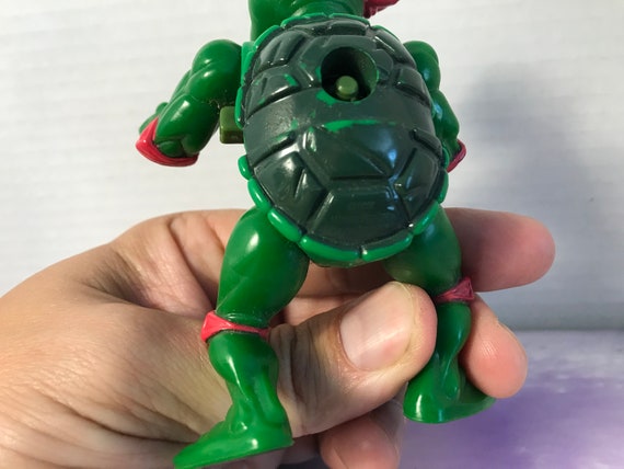 Teenage Mutant Ninja Turtles Dino Runner Triceratops w/Raphael : : Toys