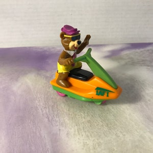 Vintage 1990&#39;s Hanna Barbera Yogi Bear Children&#39;s Kids Meal Toy Yogi Bear Jetski Pull Racer - Vintage 90&#39;s Toy Car