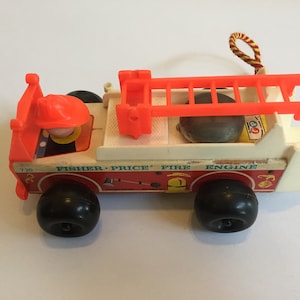 Vintage 1968 Fisher-Price Little People Wooden 720 Fire Engine Fire Truck 8&quot; Long Vintage Rare Nostalgia Toy Lot 2