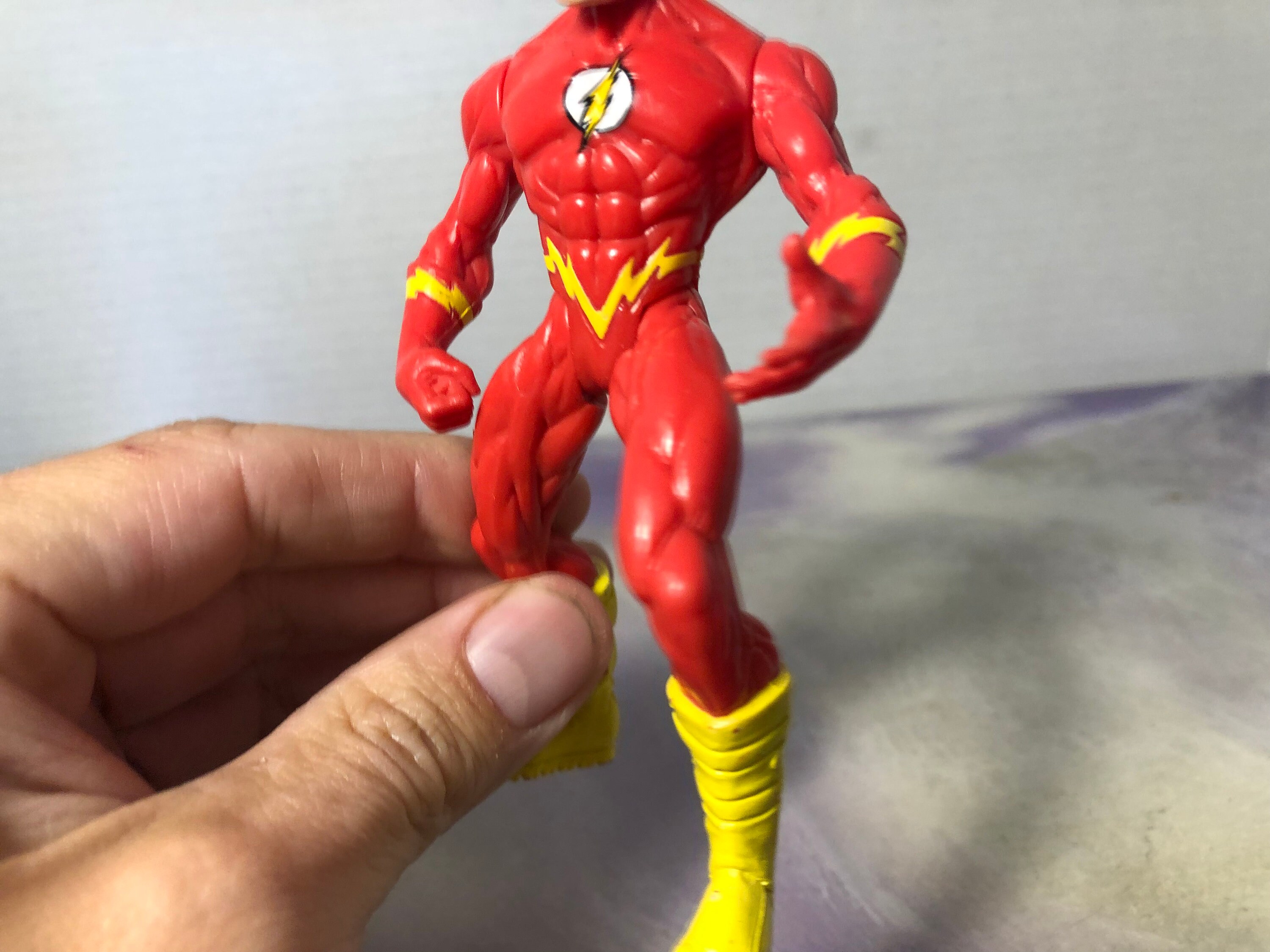 Vintage Kenner DC Comics 1995 Flash Action Figure - Awesome