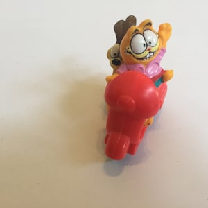 Vintage 1980&#39;s Garfield and Odie Scooter PVC Figure! Nostalgia MCDONALD&#39;S Vintage Happy Meal Toy Rare Nostalgia Lot 3