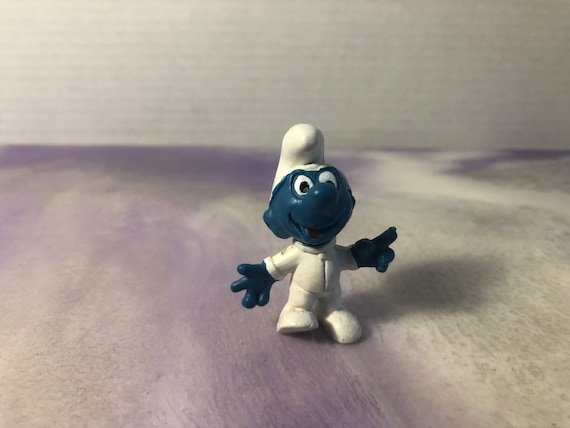 Buy the Vntg Smurfs Playset W/ Smurf Figures