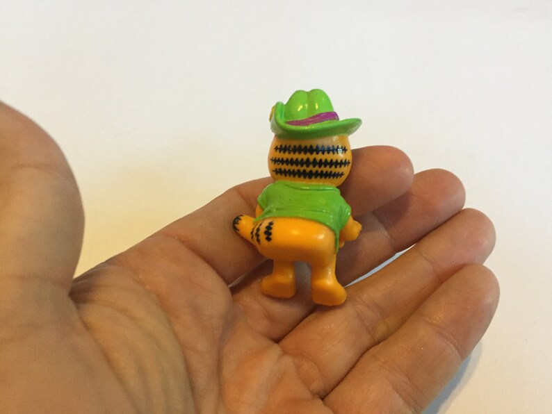 Vintage 1980/'s Garfield PVC Figure Safari Garfield MCDONALD/'S Vintage Happy Meal Toy Rare Nostalgia Lot 4