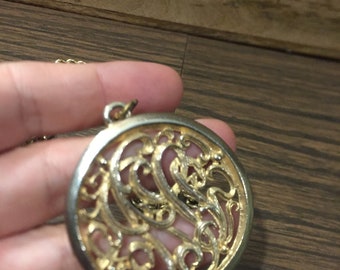 ヴィンテージ　コスチュームジュエリー　ペンダント(チェーン付) ヴィンテージコスチュームジュエリーチェーンとペンダント - 希少な