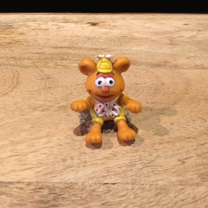 Vintage 1986 Muppet Babies Fozzie the Bear PVC Figure Cake Topper 2 1/2 inches Rare Vintage Figure Lot 6