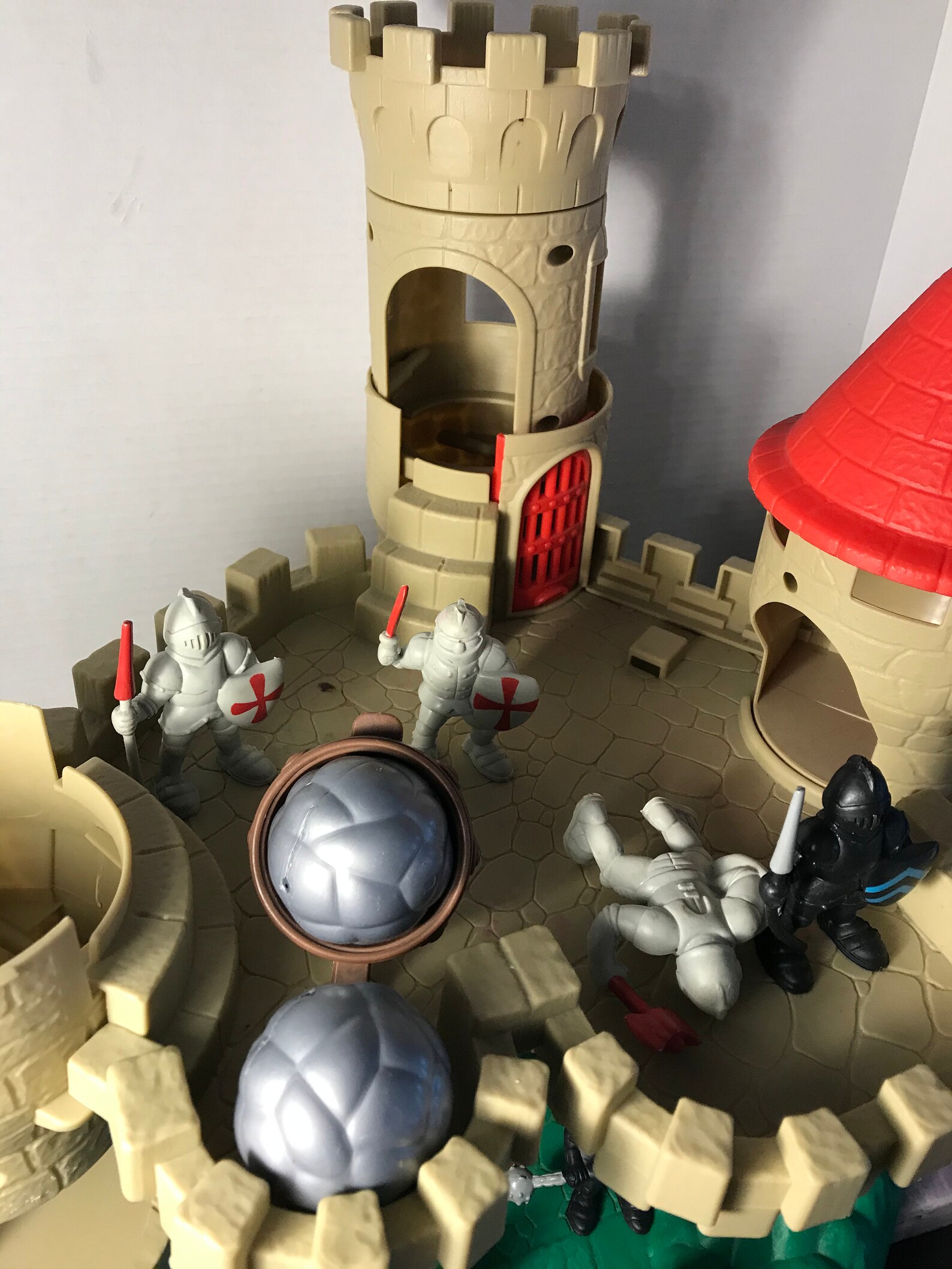 redbox pirate ship and castle playset