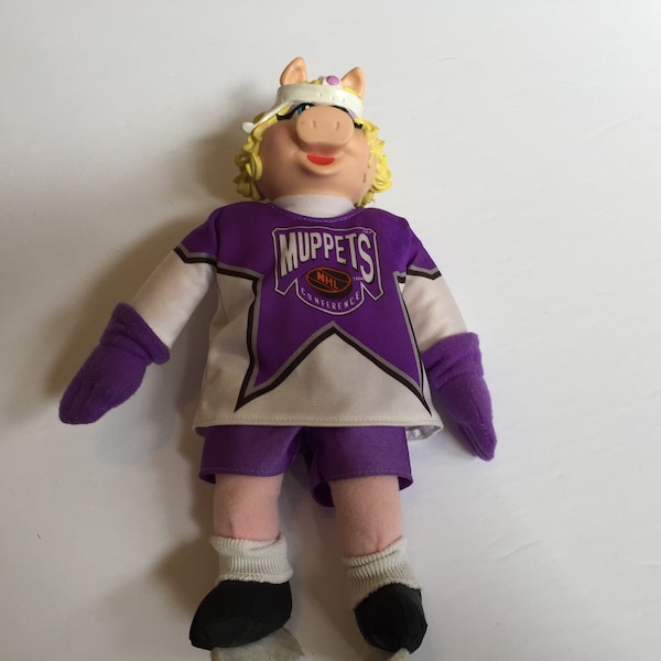 Vintage NHL MISS PIGGY Muppet Plush Hockey Player de 1995 McDonalds en Canadá