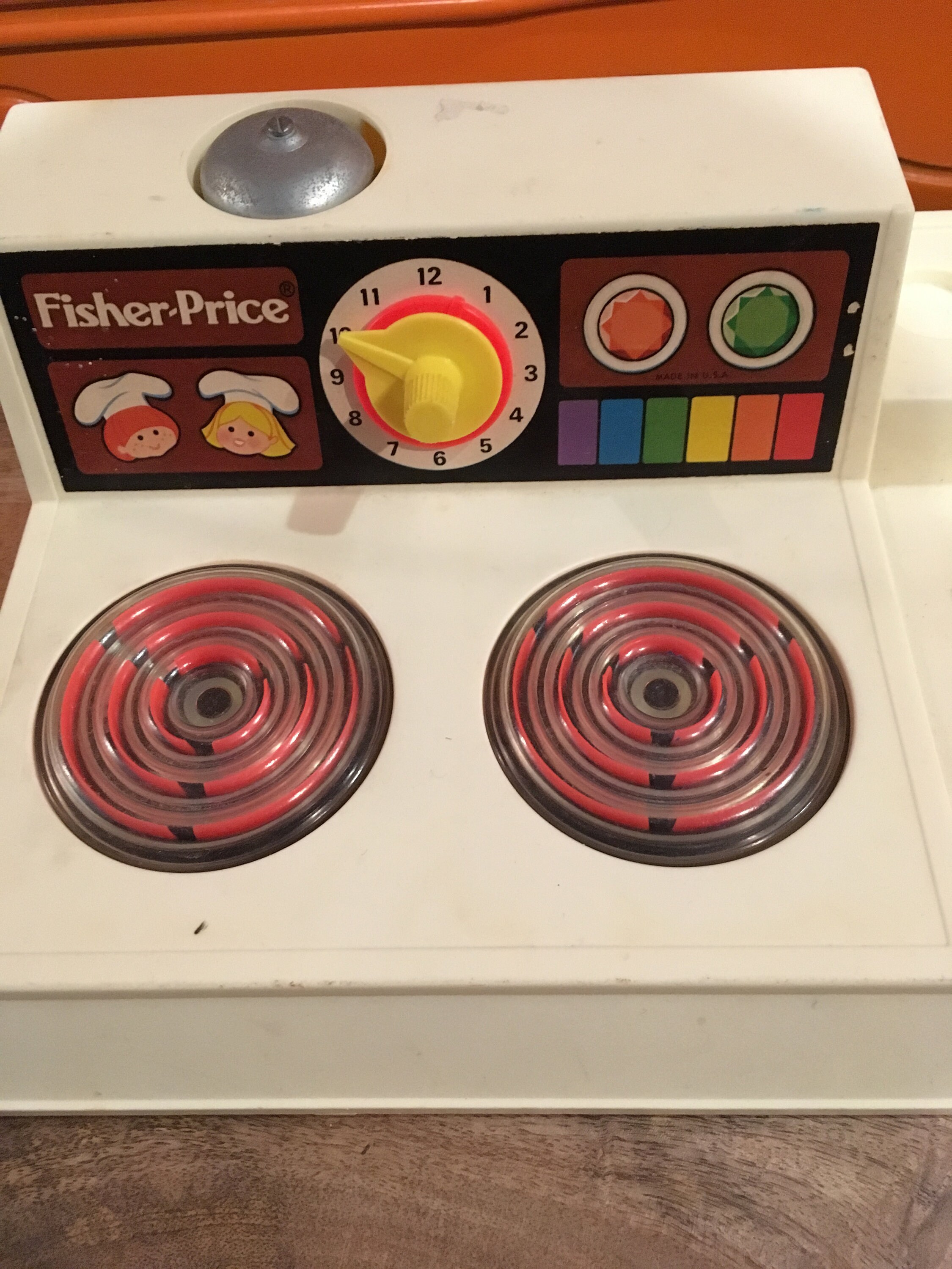 Fisher Price Fun with Food Pretend Play Kitchen Magic Burner Stove Yellow Cup 