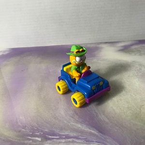 Vintage 1980&#39;s Garfield 4x4 PVC Figure! Nostalgia MCDONALD&#39;S Vintage Happy Meal Toy Rare Nostalgia