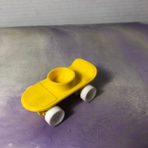 Vintage 1960's 70's Used Fisher Price Little People Light Yellow Skateboard! - Vintage Little People Family Accessory