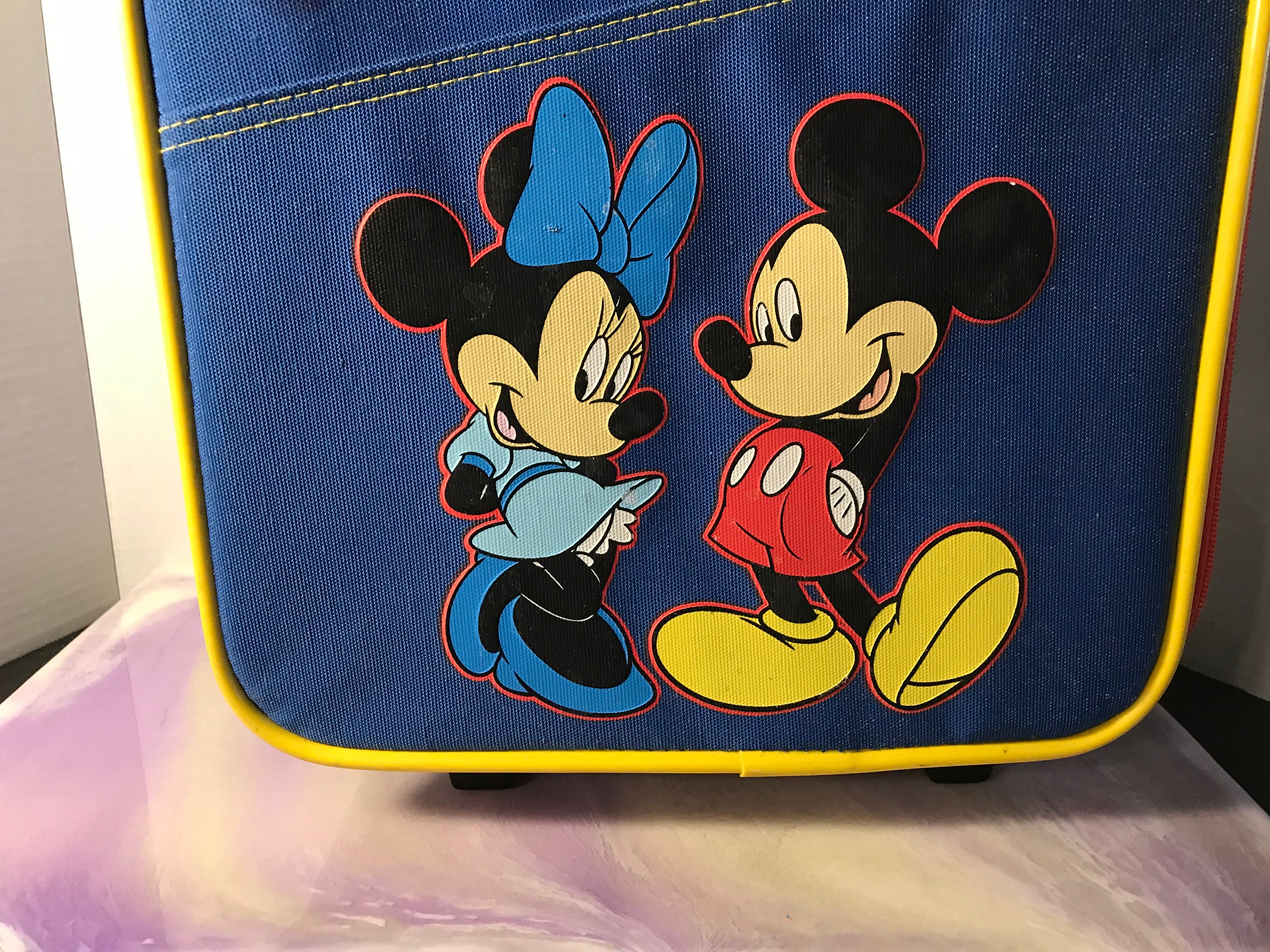 Vintage 1990's Disney Suit Case Rare Vintage Toy! 1990's